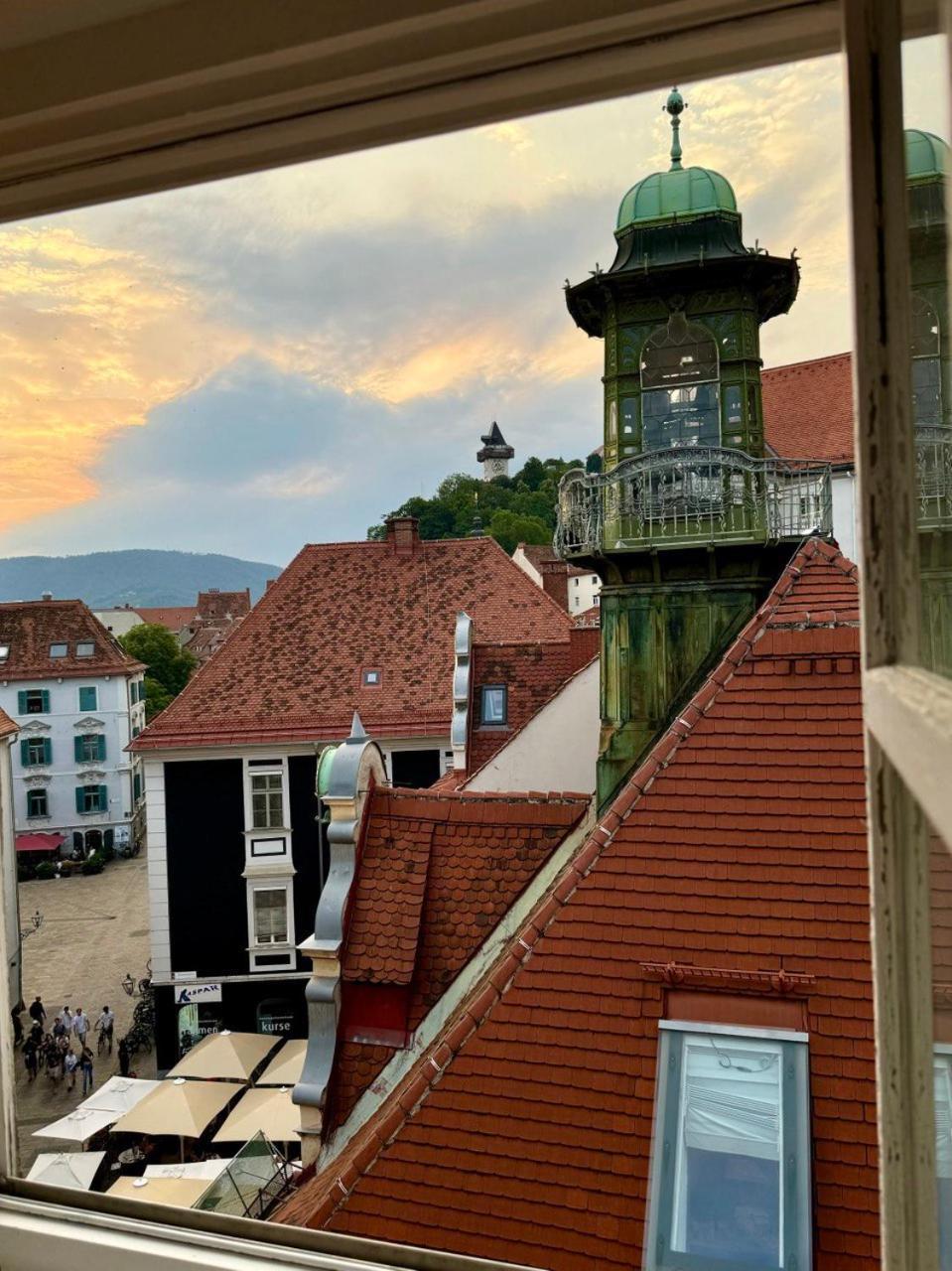 Carillon By Bestchoice - Old City - Self Check-In With Parking Option グラーツ エクステリア 写真